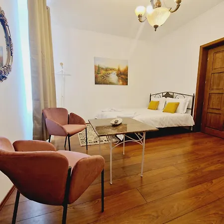 Villa 5* Royal House Near Unirii Square