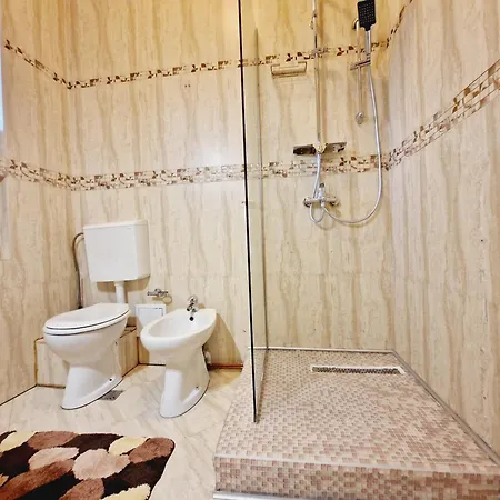 5* Royal House Near Unirii Square Villa *