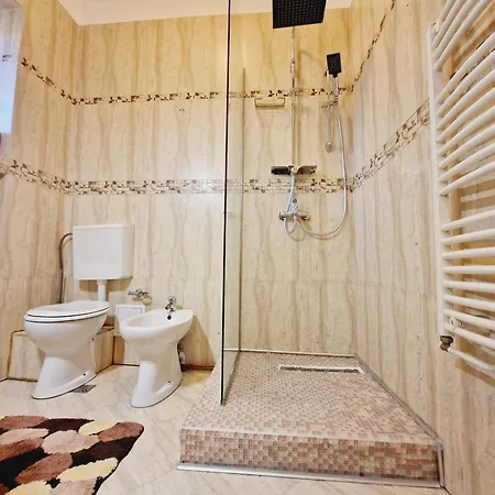 5* Royal House Near Unirii Square