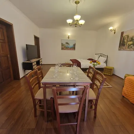 Villa 5* Royal House Near Unirii Square