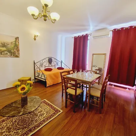 וילה 5* Royal House Near Unirii Square קלוז'-נאפוקה