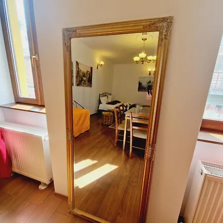 5* Royal House Near Unirii Square