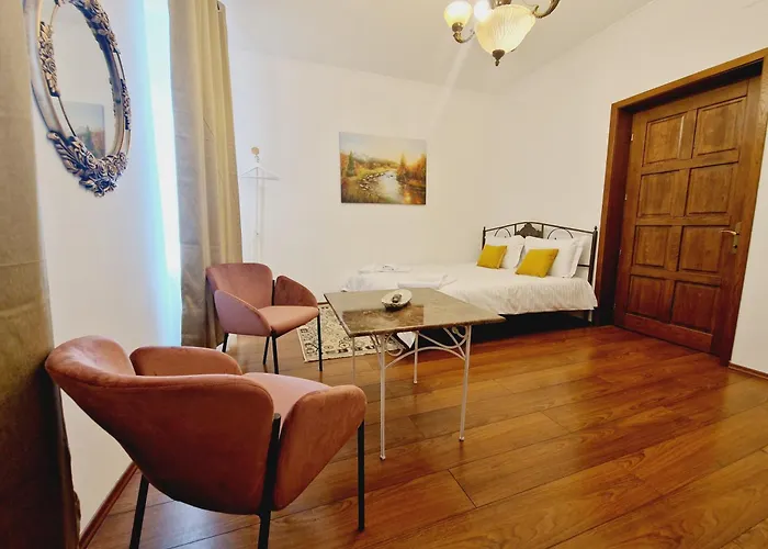 Villa 5* Royal House Near Unirii Square