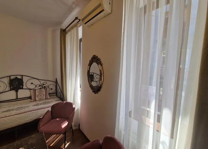 5* Royal House Near Unirii Square Villa